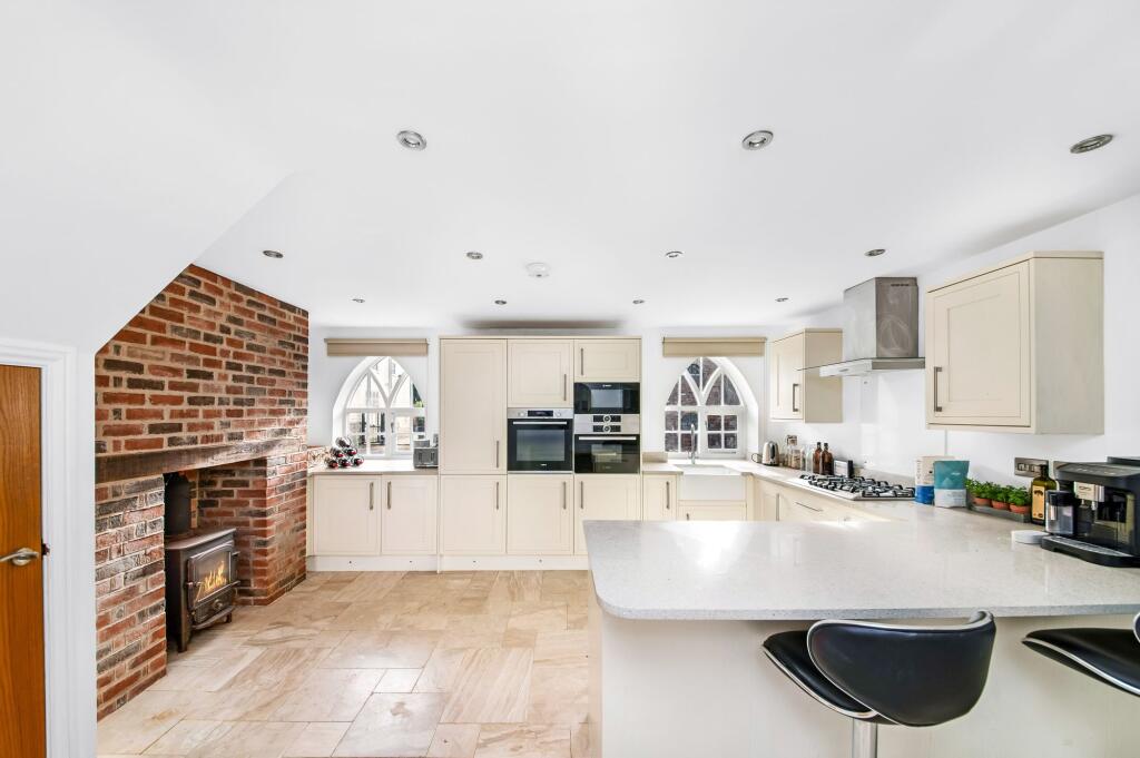 Cottage Dining Kitchen