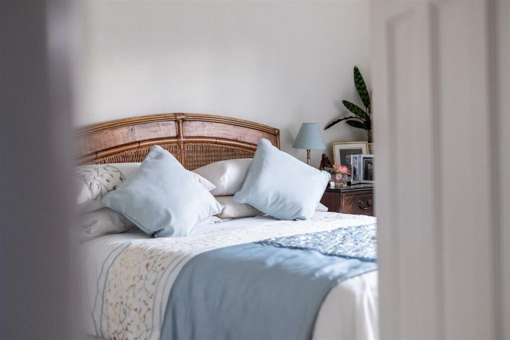 Constables - Holywell Close-41.jpg