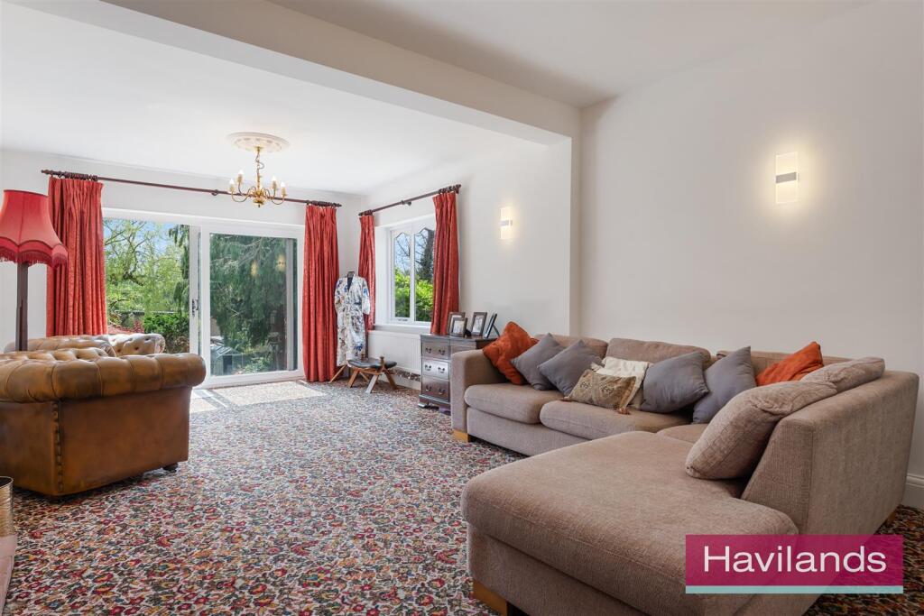 Elmscott Gardens-21.jpg