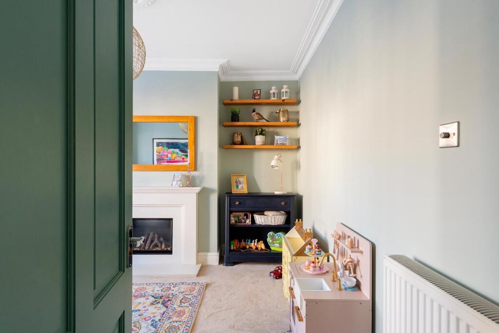 3B4RSV - Living Room D.jpg