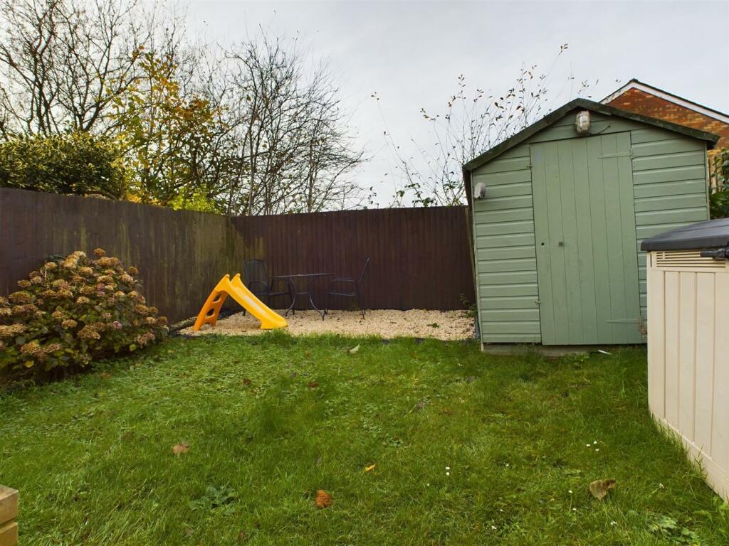 CAM02295G0-PR0132-STILL025.jpg