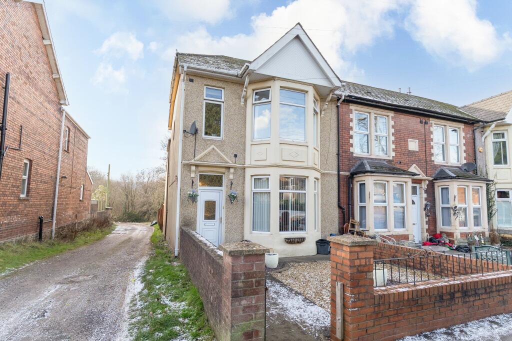 The Highway, New Inn, NP4