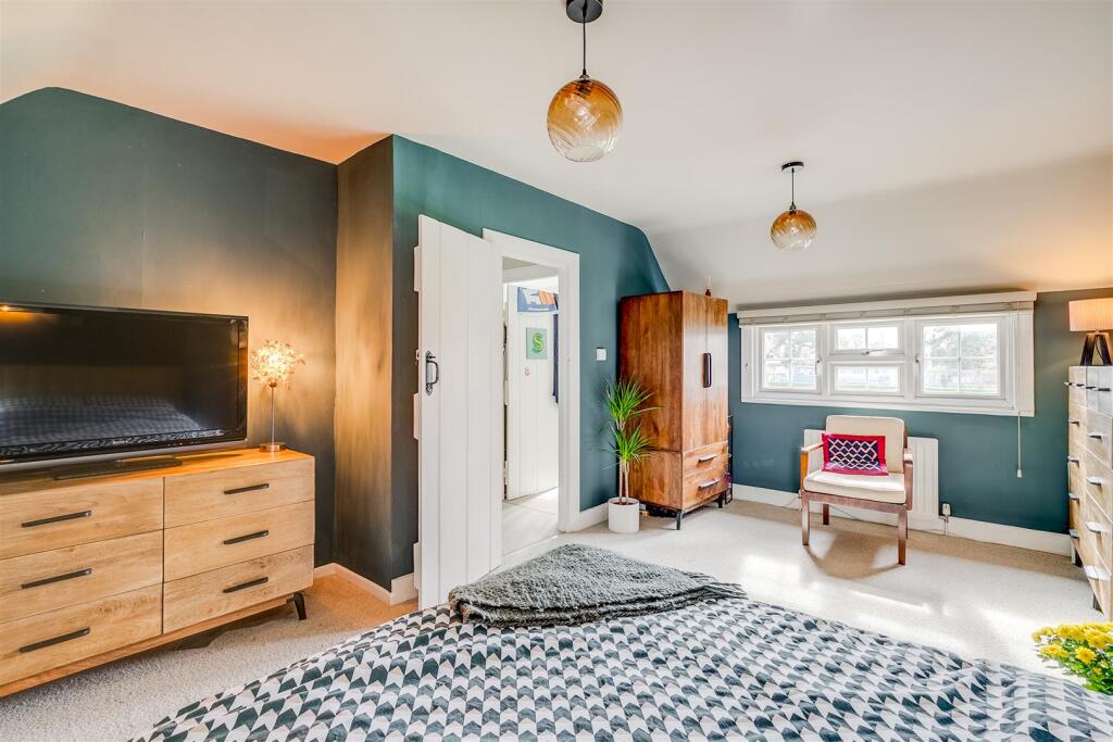 Eastholm Green 9-38.jpg