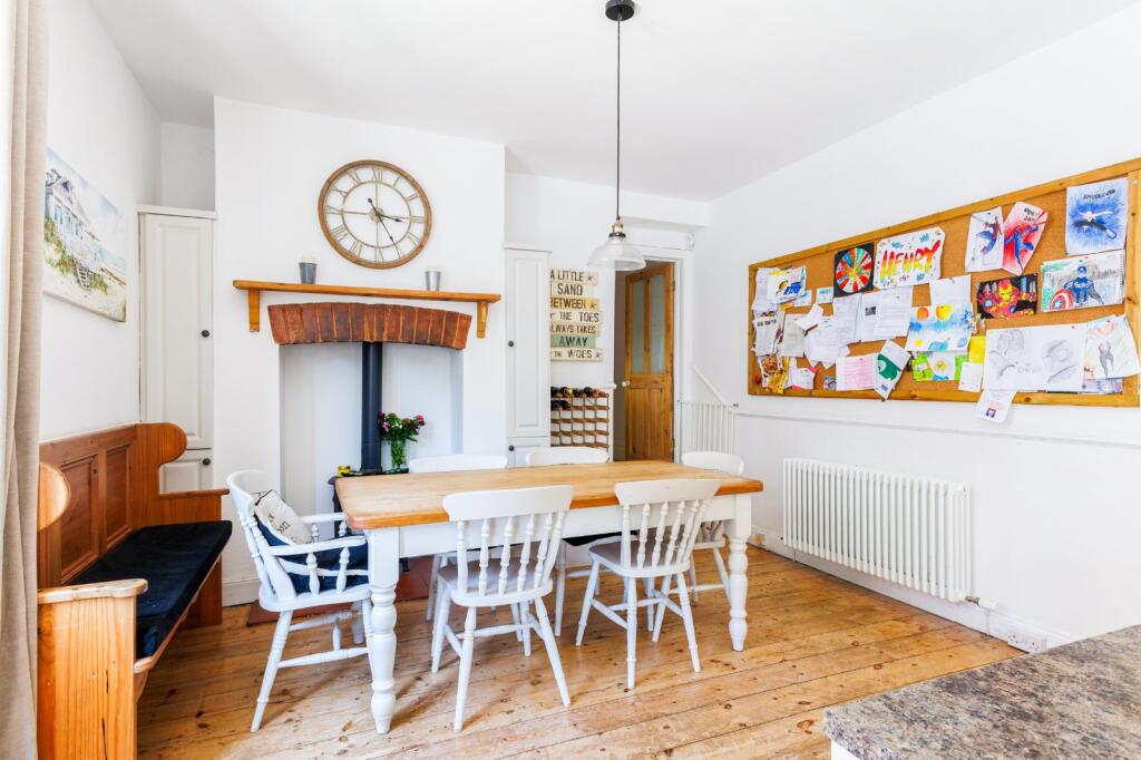 Kitchen/Dining