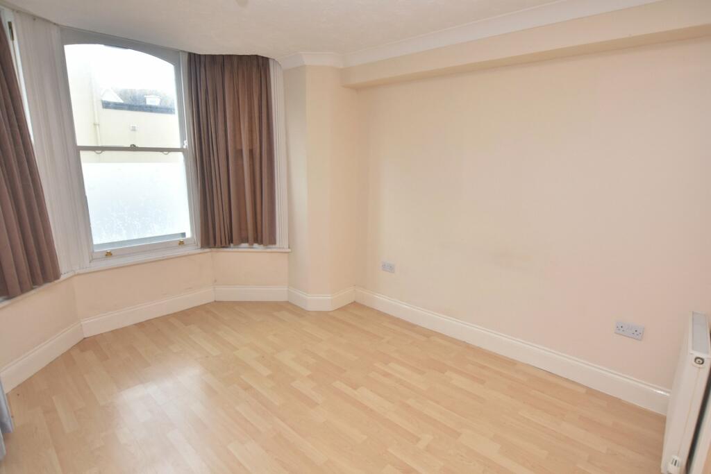 Bedroom/Dining Room