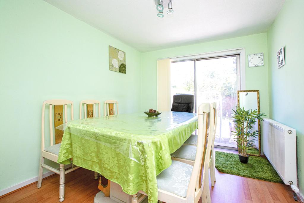 Dining Room/Bedroom