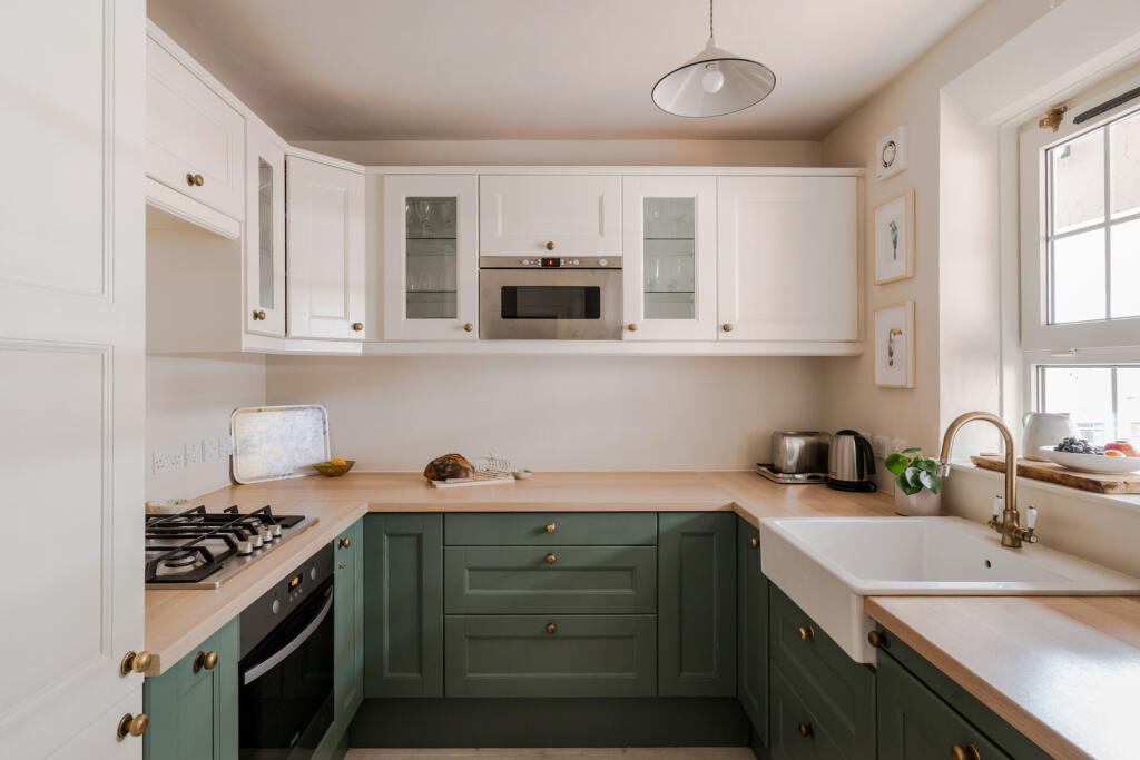 255670 - 56, Brune House-16.jpg