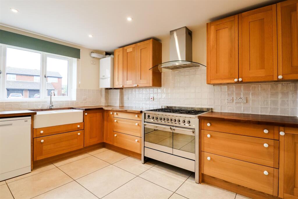 kitchen wantage .jpeg