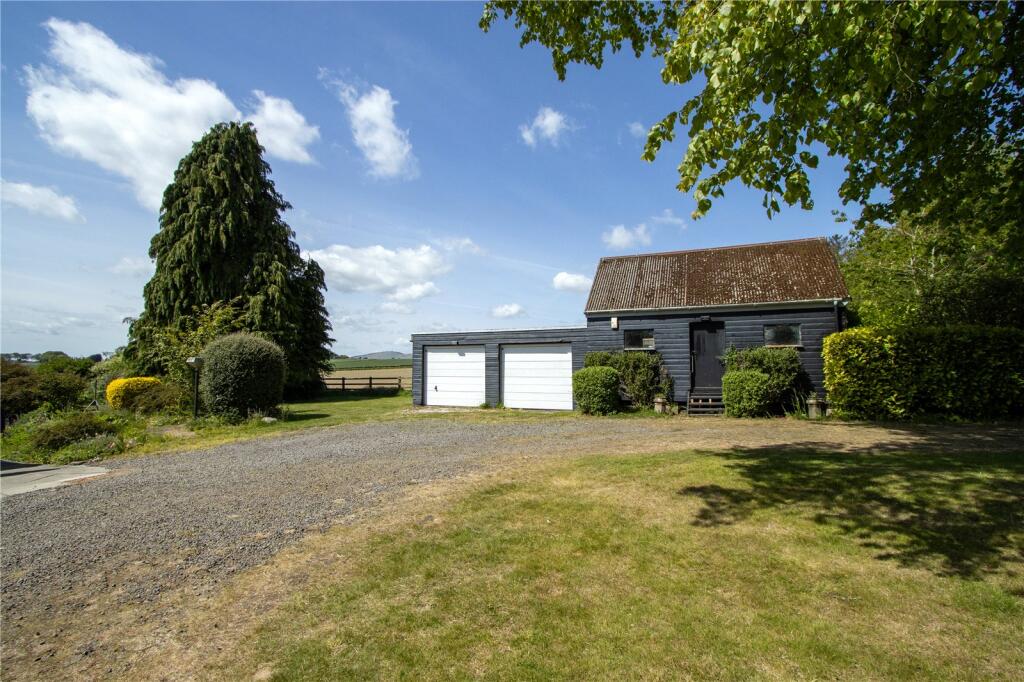 Garage/Workshop