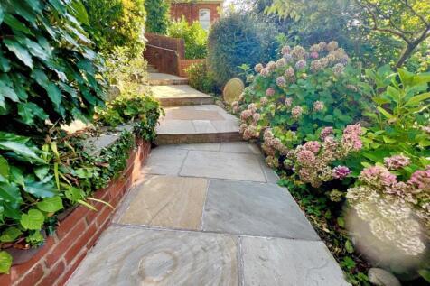 110246_ADR-S-24279_IMG_36_0000_max_476x317