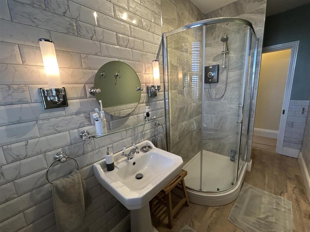 shower.JPG