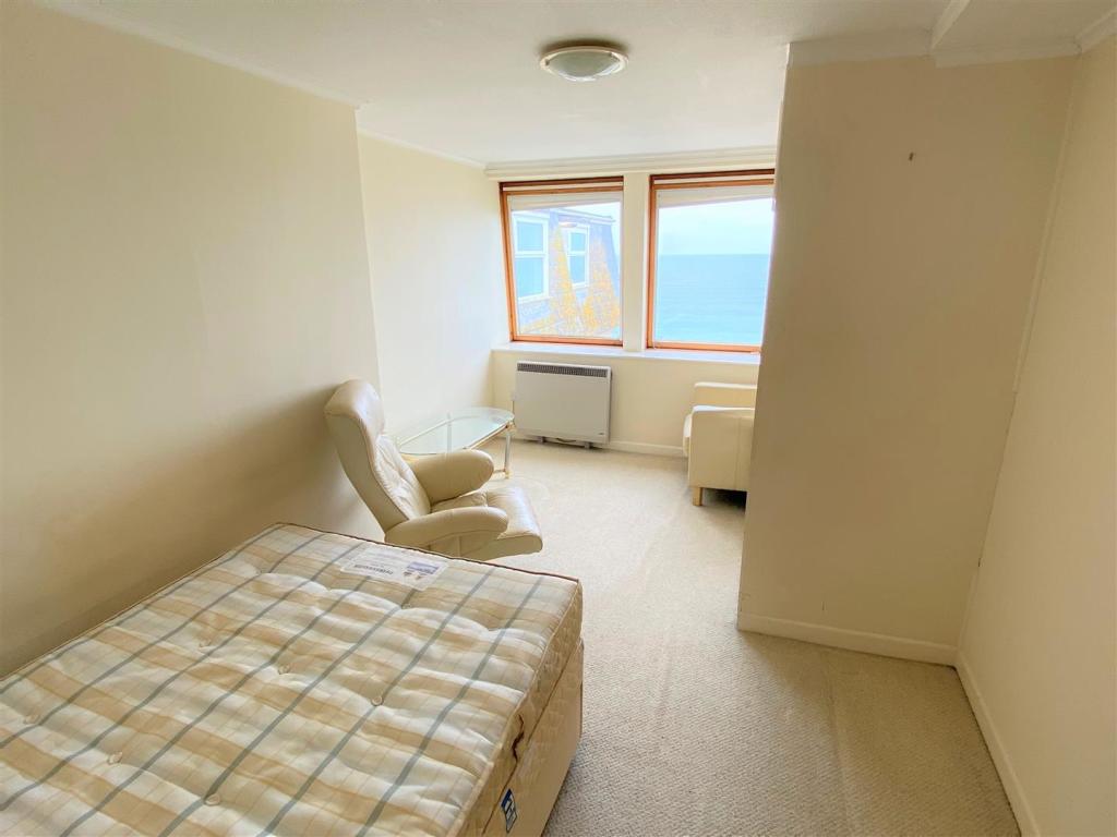 17 Trevelga Court Bedroom 1