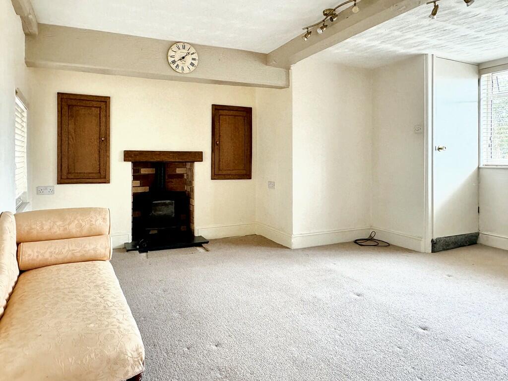 Bright Spacious L...