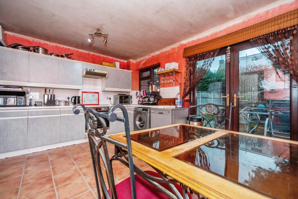 6a0c61b594e9ef11be217c1e5202b0b8