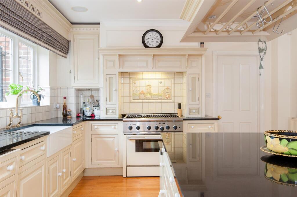 Kitchen/Breakfast Room