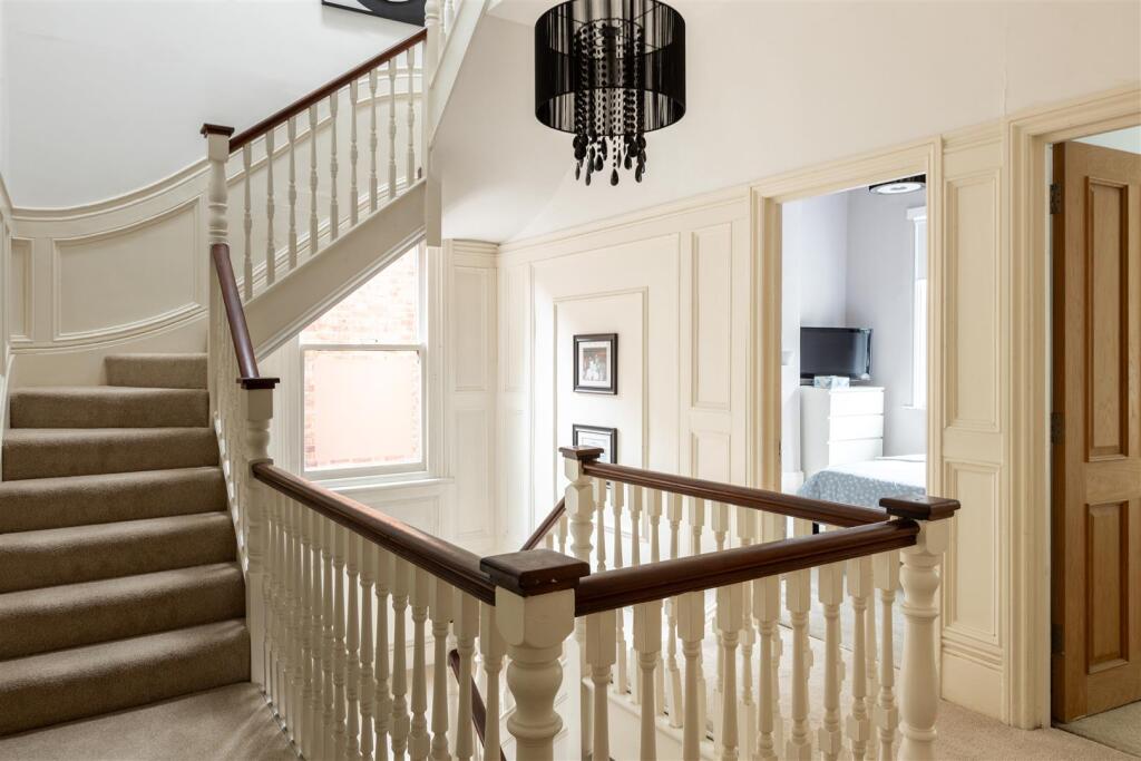 157 Coombe Road-32.jpg