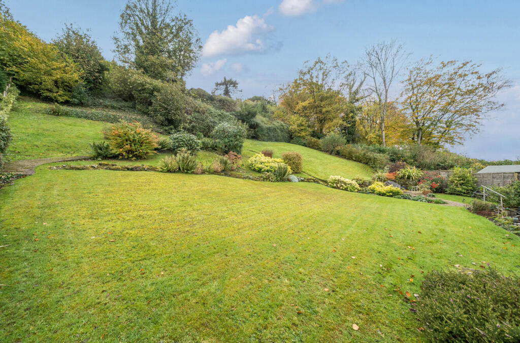 1374817-4-69034e4...