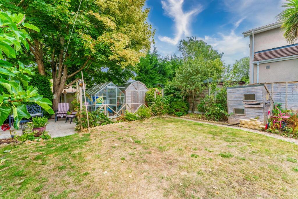 1.16 - rear garden.jpeg