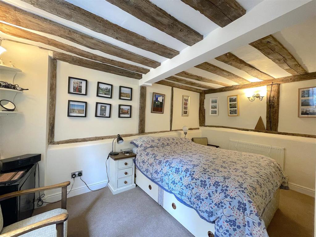 Bedroom One (1).jpeg