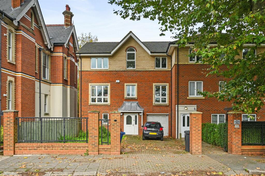 RCAR- Creswick Road11.jpg