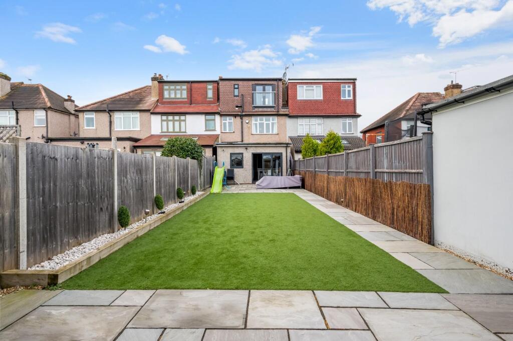 STONELEIGH AVENUE,  (22).jpg