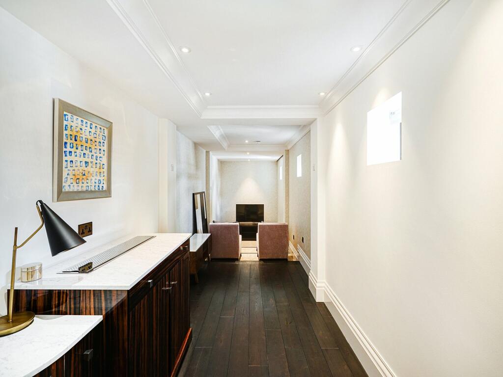Corinthia Residences