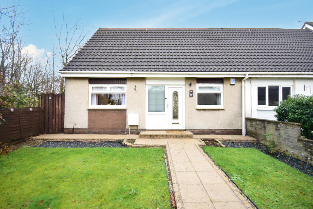 3 bedroom end terraced house