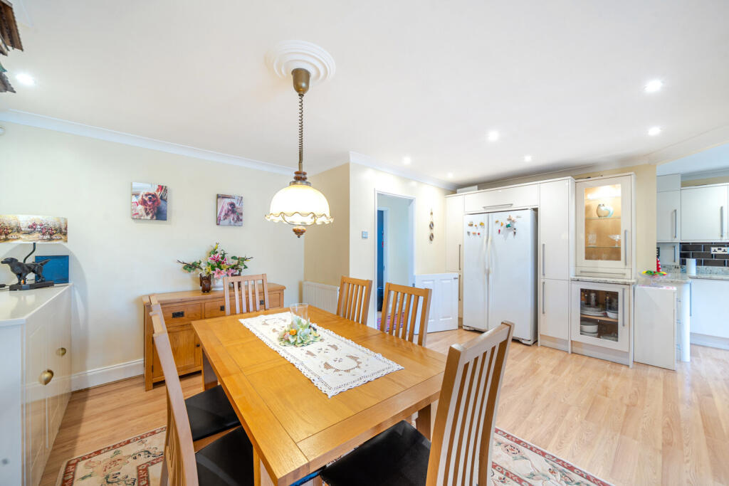 1330420-18-688906...