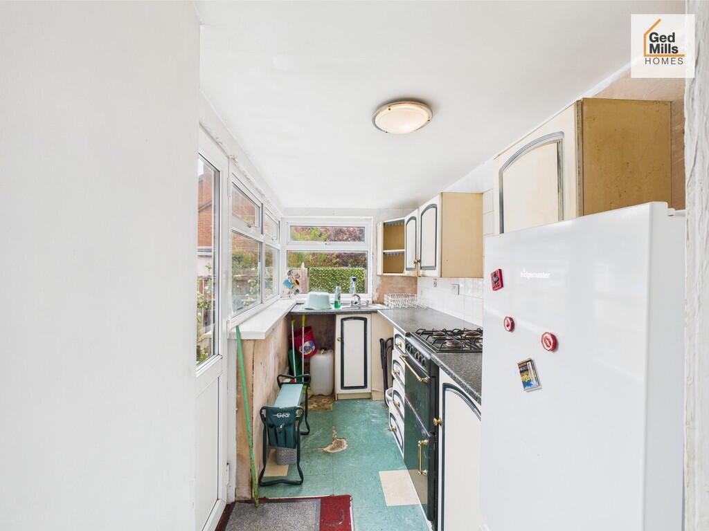 CAM04261G0-PR0042...