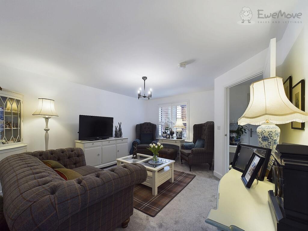 CAM03640G0-PR0034-STILL015