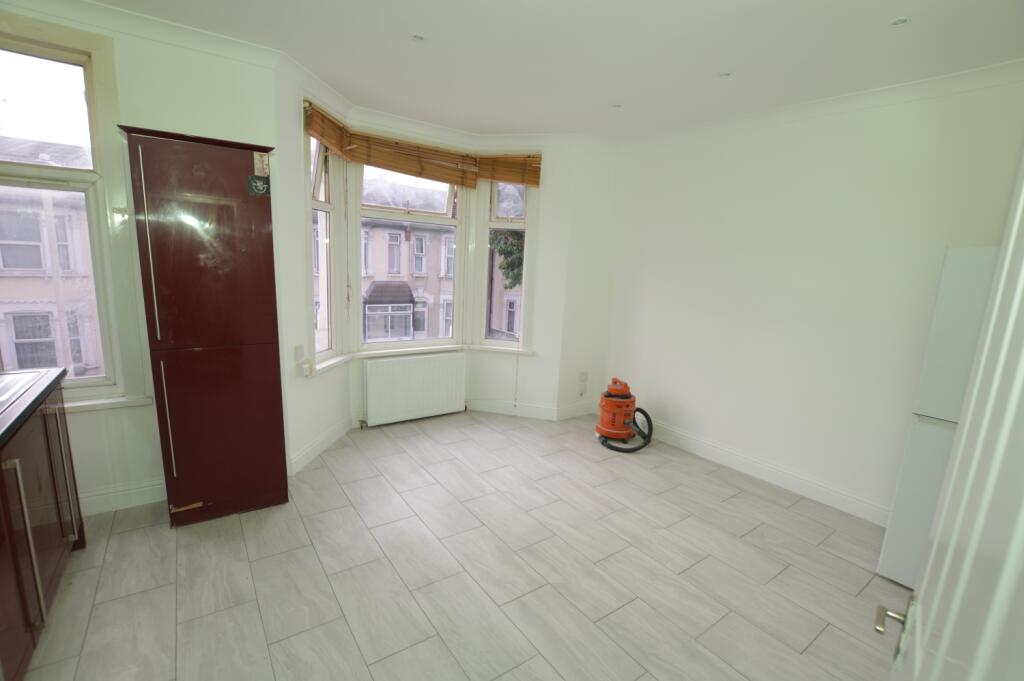 Shelley Avenue, London, E12