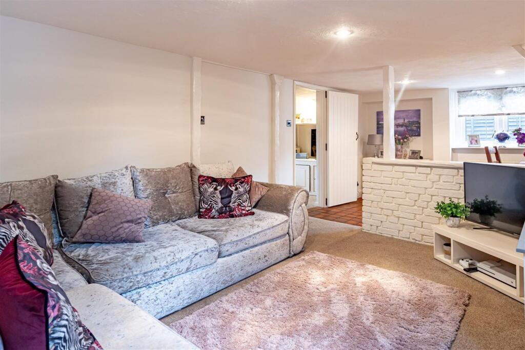 29  Duck Lane (7).jpg