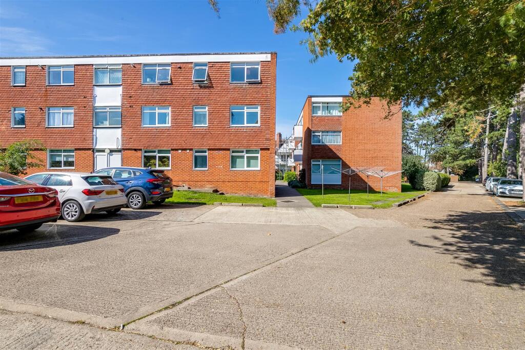 Sollershott Hall 44-8.jpg