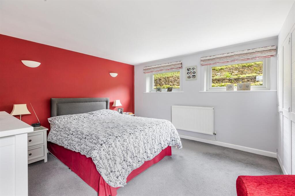 A34 - Greys Ashprington - 240405.jpg