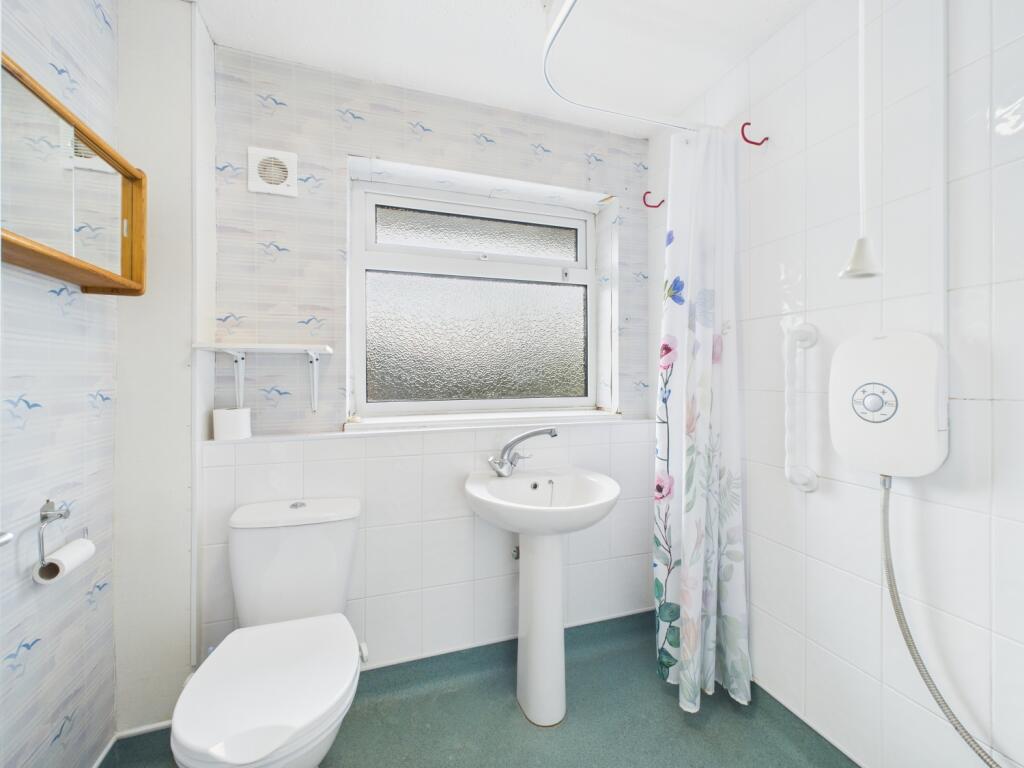 CAM02023G0-PR0175-STILL028