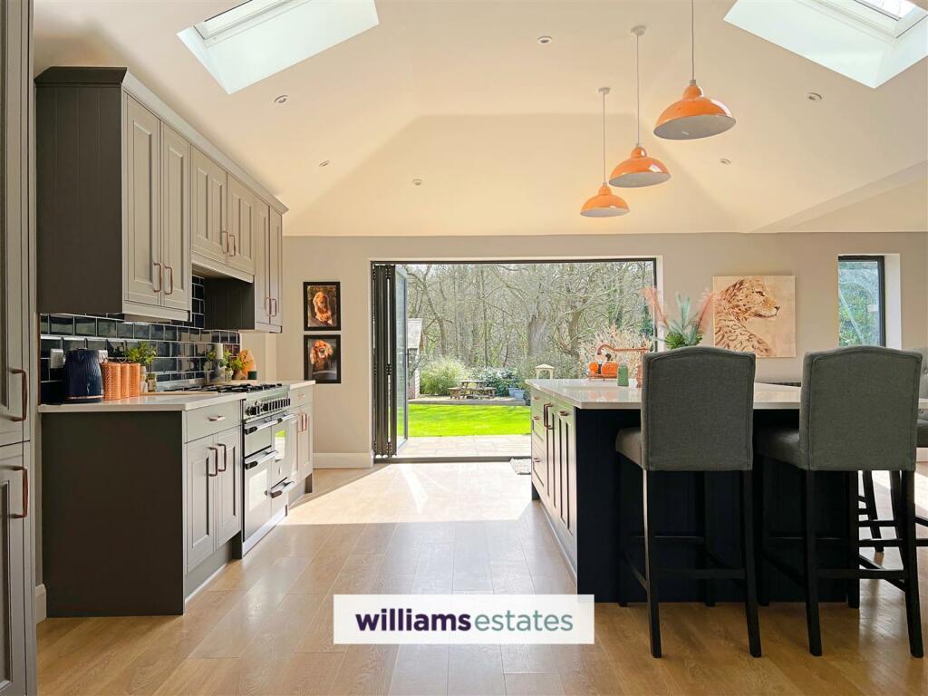 Kitchen/Open Plan Living Area