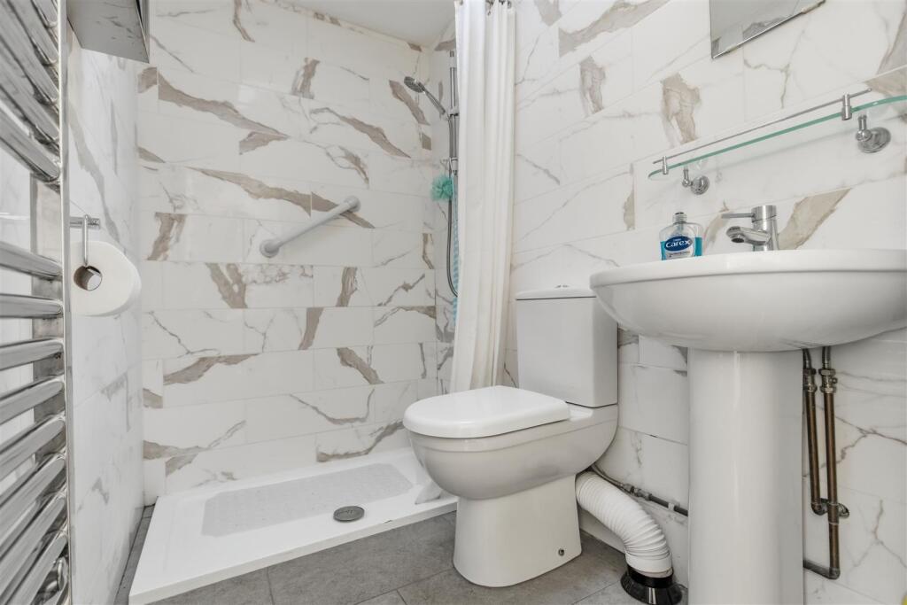 16 Kingfisher Crescent 20.jpg
