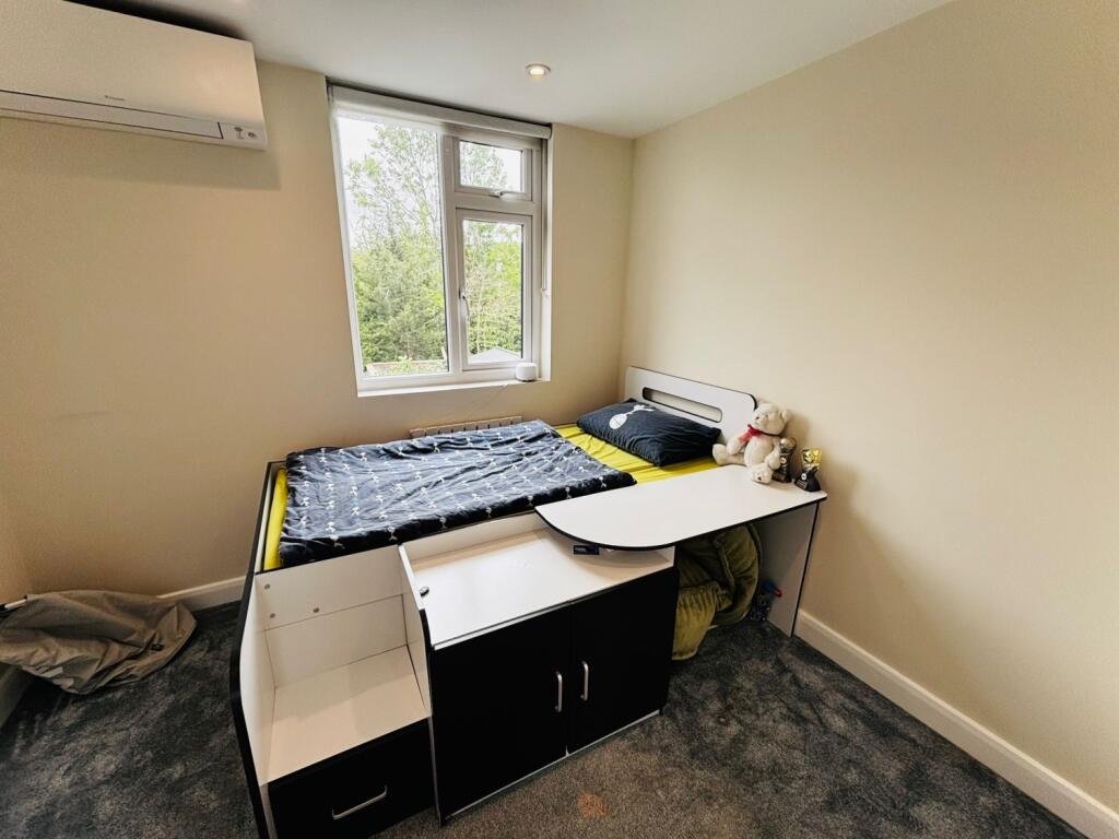 WhatsApp Image 2025-08-18 at 12.56.54_0197afd7