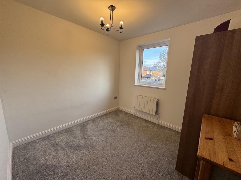 18 - Bedroom 3.jpg