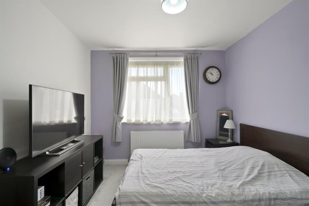 16 Danemead Grove - R6CkiCbFgu6BHT5PzT0L.jpg