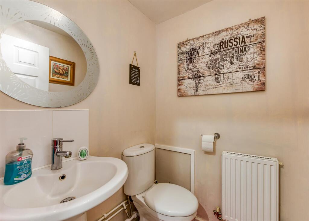 8 Barrington Close-20.jpg