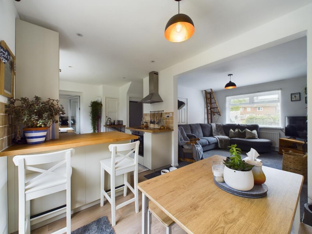 CAM02195G0-PR0040-STILL002