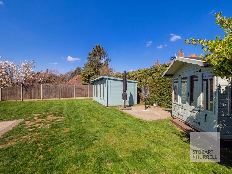 Summer House &amp; Storage Shed