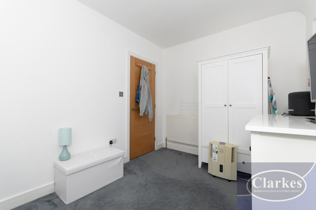 FC_038_49 KING EDWARD AVE_013