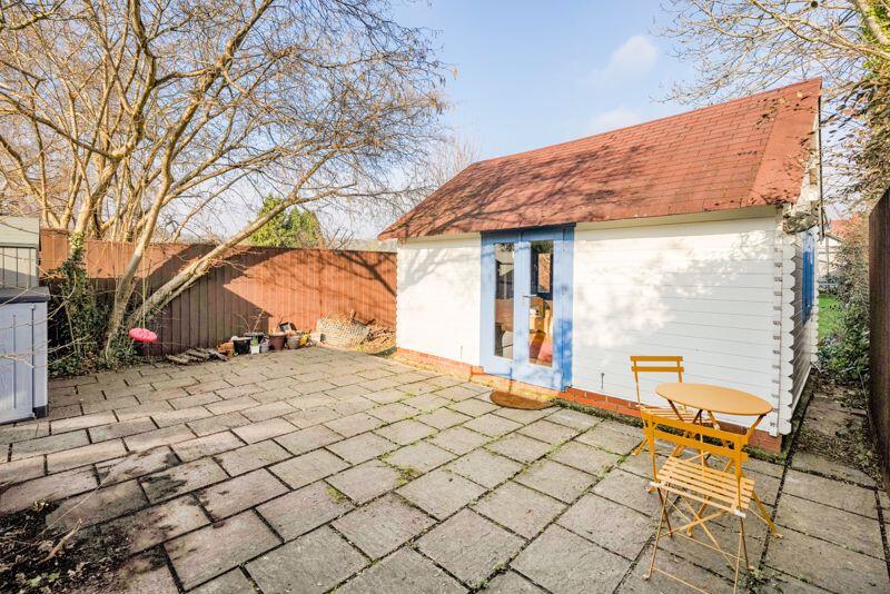 Garden Cabin (Exterior)