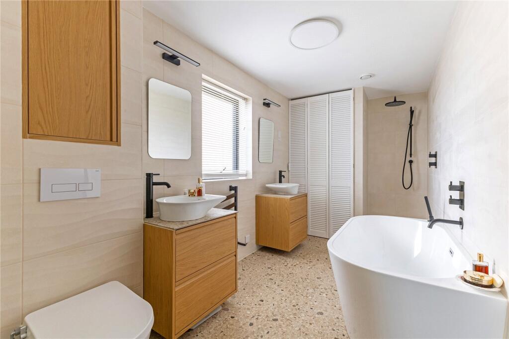 Ensuite Bathroom