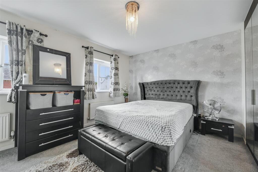 50 Fox Hollow master bedroom.jpg