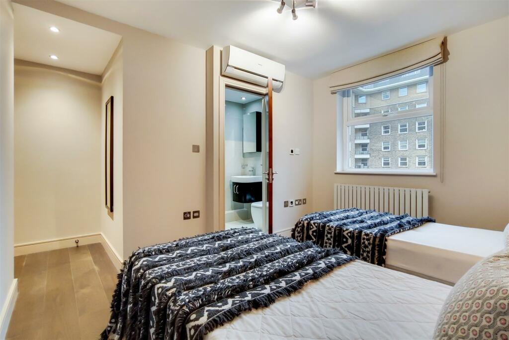 8_Bedroom 2-1.jpg