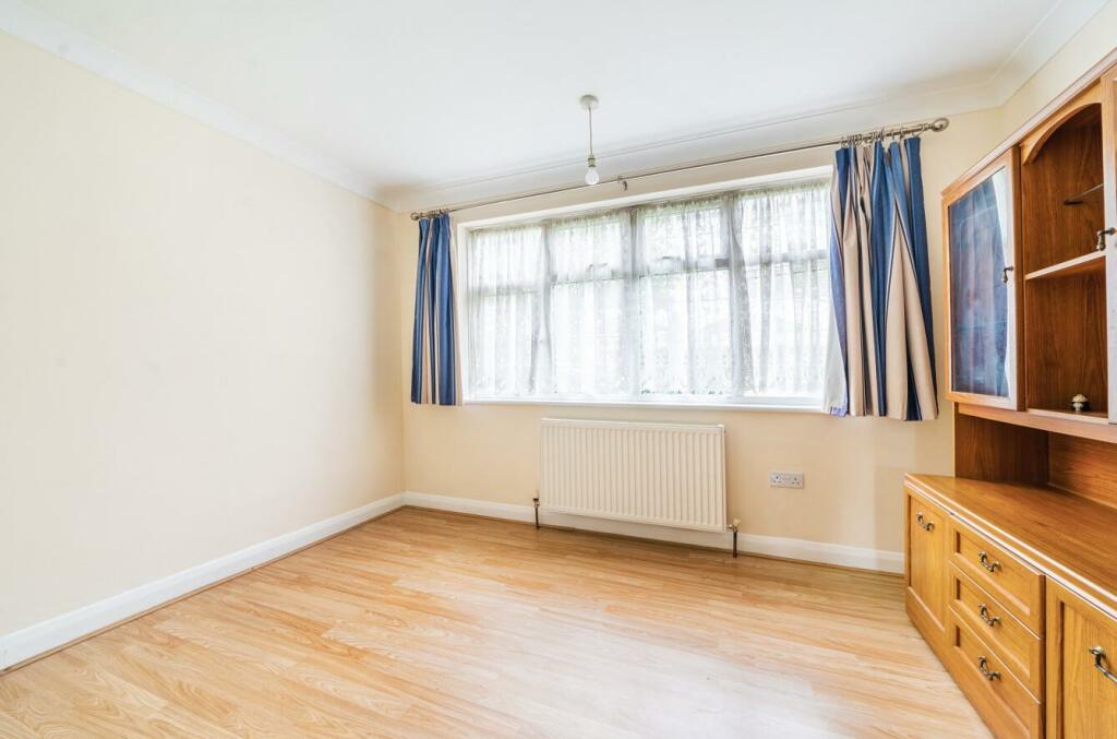 Davidson Frost-Wellings, DFW, Honeypot Lane, Bedro