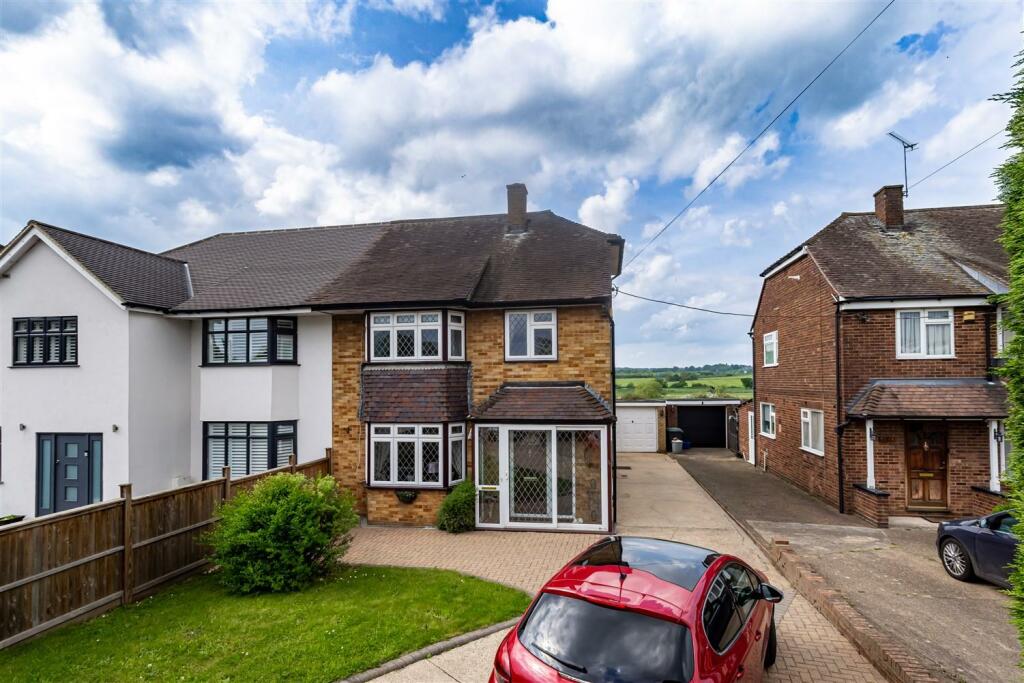 London Road  (26).jpg